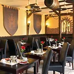 Отель Ostsee-rittergut-ruegen Mit Binzhotel & Ordenskapelle & Romantikgut Остзебад Бинц