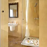 Ostsee-rittergut-ruegen Mit Binzhotel & Ordenskapelle & Romantikgut Hotel 3*
