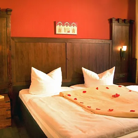 Отель Ostsee-rittergut-ruegen Mit Binzhotel & Ordenskapelle & Romantikgut Остзебад Бинц