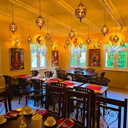 Отель Ostsee-rittergut-ruegen Mit Binzhotel & Ordenskapelle & Romantikgut Остзебад Бинц