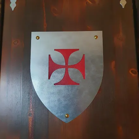 Ostsee-rittergut-ruegen Mit Binzhotel & Ordenskapelle & Romantikgut Остзебад Бинц