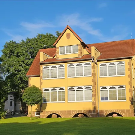 فندق Ostsee-rittergut-ruegen - Binzhotel & Ordenskapelle